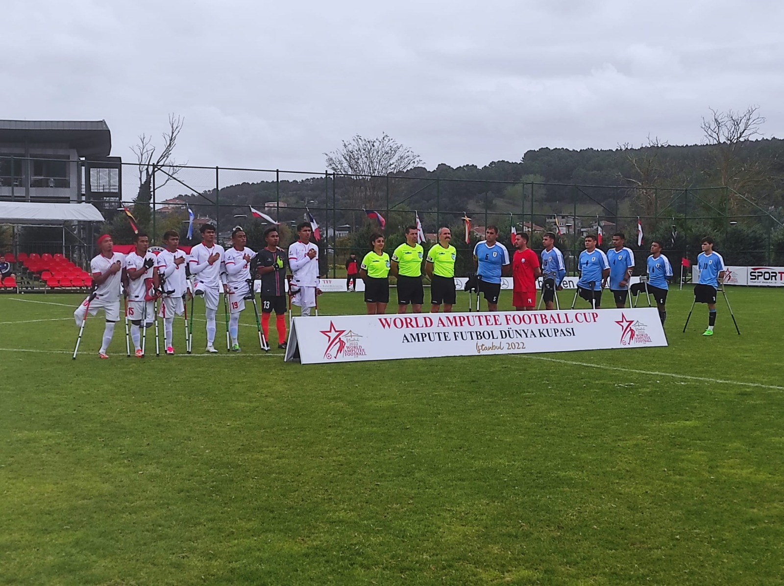 Acción de juego de Uruguay en el Mundial de fútbol de amputados Turquía 2022